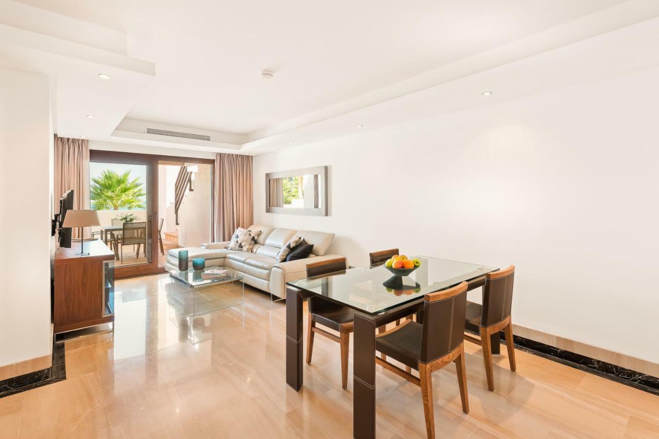 Bahia De La Plata Luxury Apartments Estepona Eksteriør bilde